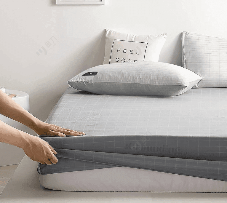 gray-bed